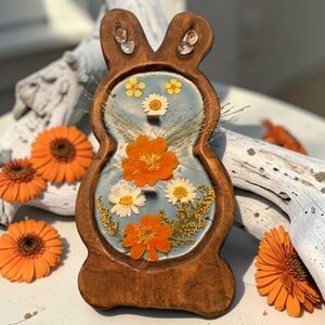 Hand Crafted , Wicked Worthy Wax, Bunny Hop wooden bowl candle